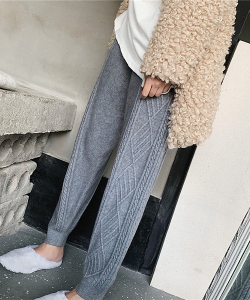 c.u.l（シーユーエル）の「ケーブルニットパンツ culw313（その他パンツ・レディース・グレー/ブラック/アイボリー/ベージュ・FREE）」の13枚目の写真