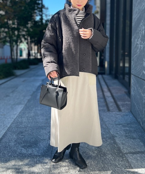 Chez toi(シェトワ)の「ボア×中綿スタンドネックジャケット(ダウンジャケット/コート・レディース・オフホワイト/ブラック/ベージュ・FREE)」の5枚目の写真