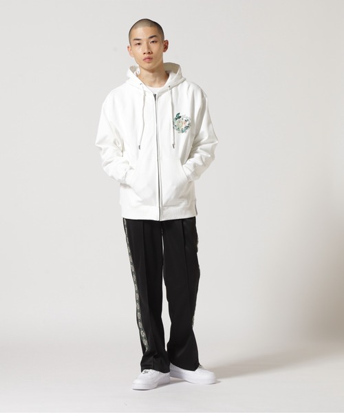 A4A（エーフォーエー）の「A4A/エーフォーエー/サークルジップパーカー（パーカー・メンズ・ホワイト/ブラック・F）」の11枚目の写真