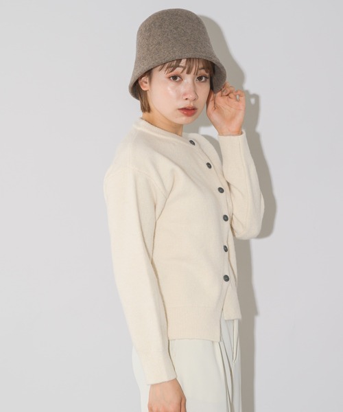 mebole(メボレ)の「斜めボタンカーディガン(カーディガン/ボレロ・レディース・アイボリー/ブラック/グレー/レッド/ベージュ・FREE)」の9枚目の写真