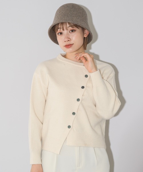 mebole(メボレ)の「斜めボタンカーディガン(カーディガン/ボレロ・レディース・アイボリー/ブラック/グレー/レッド/ベージュ・FREE)」の12枚目の写真