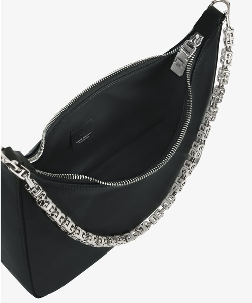 GIVENCHY（ジバンシイ）の「MOON CUT OUT - SMALL HOBO BAG W/ CHAIN（ハンドバッグ・レディース・ブラック・FREE）」の5枚目の写真