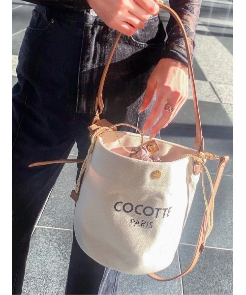 Soir,5 COCOTTE PARIS(ソワールイブニングココットパリ)の「Canvas Bucket bag(ハンドバッグ・レディース・ホワイト/キャメル/ブラック・FREE)」の5枚目の写真