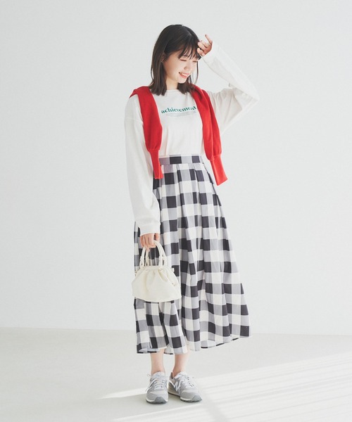 Isn't She?(イズントシー)の「タックフレアロングスカート|美人百花掲載(スカート・レディース・チェック/レッド/ベージュ・FREE)」の5枚目の写真