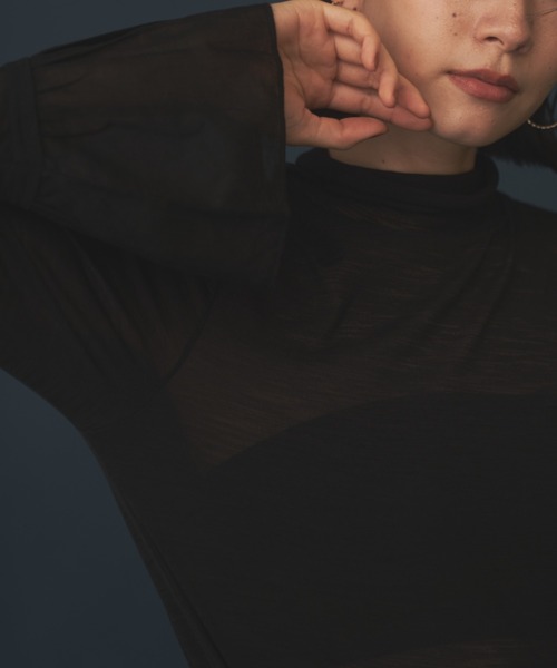 Shelly island（シェリーアイランド）の「袖フレアシアーカットソー（Tシャツ/カットソー・レディース・ホワイト/ブラック・FREE）」の2枚目の写真