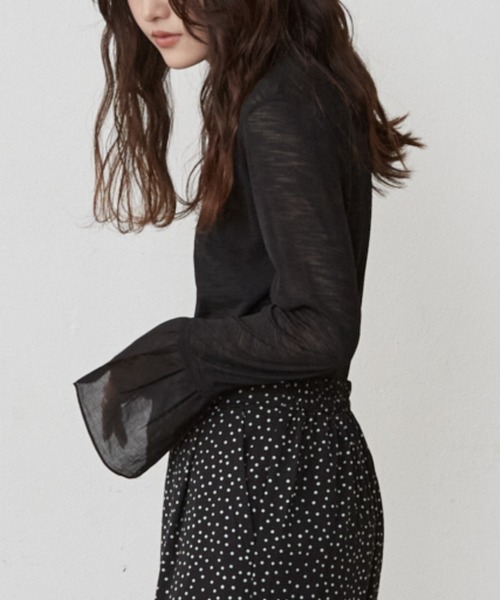 Shelly island（シェリーアイランド）の「袖フレアシアーカットソー（Tシャツ/カットソー・レディース・ホワイト/ブラック・FREE）」の5枚目の写真