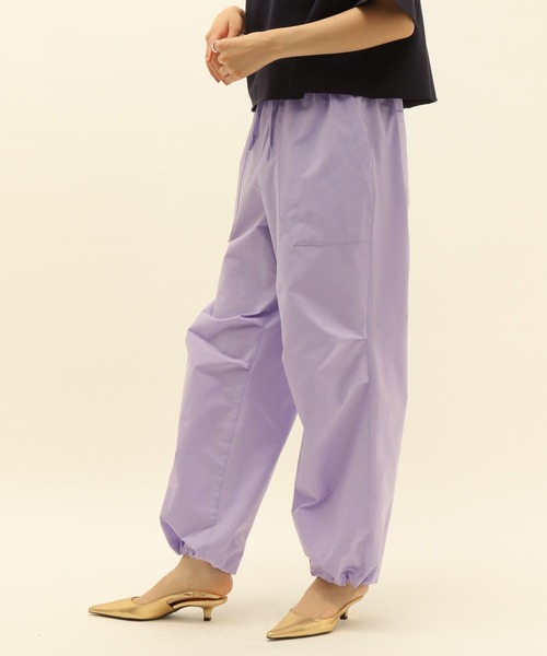 HEREIAM（ヘレイアム）の「【HEREIAM】撥水パラシュートパンツ（その他パンツ・レディース・オフホワイト/カーキ/ライトパープル/ブラック/ダークカーキ・SMALL/MEDIUM）」の5枚目の写真
