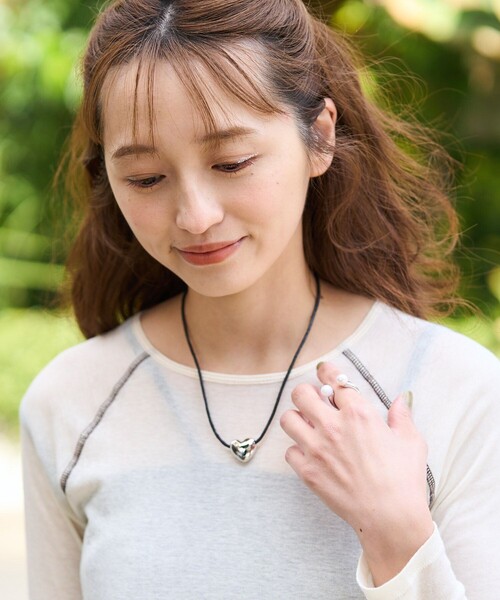 FREAK'S STORE（フリークスストア）の「コードハートネックレス（ネックレス・レディース・シルバー・ONE SIZE）」の3枚目の写真