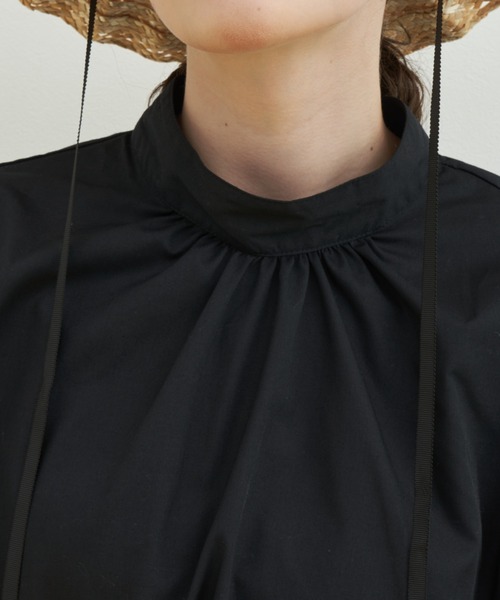 MERLOT（メルロー）の「【シワになりにくい】バックリボンハイネック袖ボリュームブラウス（シャツ/ブラウス・レディース・ブラック/ホワイト・FREE）」の4枚目の写真