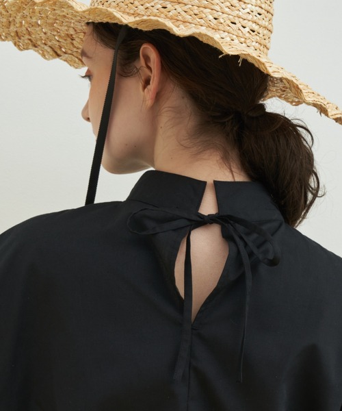 MERLOT（メルロー）の「【シワになりにくい】バックリボンハイネック袖ボリュームブラウス（シャツ/ブラウス・レディース・ブラック/ホワイト・FREE）」の8枚目の写真