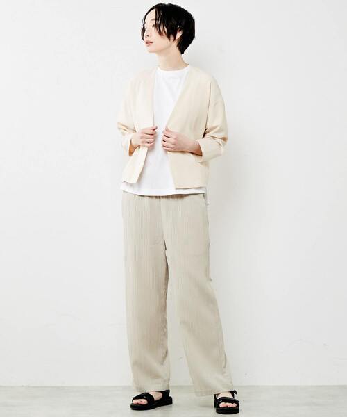 MELROSE claire（メルローズ クレール）の「【汎用性の高いシンプルなノーカラージャケット】（ノーカラージャケット・レディース・ベージュ/ブラック・FREE）」の3枚目の写真