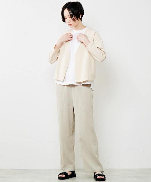 MELROSE claire（メルローズ クレール）の「【汎用性の高いシンプルなノーカラージャケット】（ノーカラージャケット・レディース・ベージュ/ブラック・FREE）」の8枚目の写真