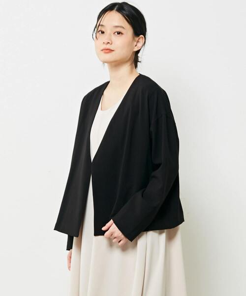 MELROSE claire（メルローズ クレール）の「【汎用性の高いシンプルなノーカラージャケット】（ノーカラージャケット・レディース・ベージュ/ブラック・FREE）」の16枚目の写真