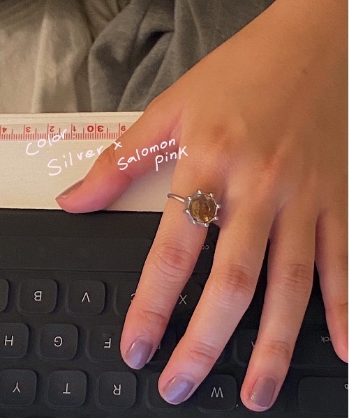 whim（ウィム）の「Round Stone Ring-ストーンリング-（リング・レディース・シルバー/ゴールド・#9/#13）」の4枚目の写真