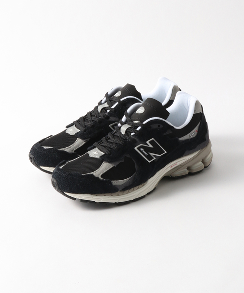 NEW BALANCE(ニューバランス)の「【New Balance / ニューバランス】M2002R(スニーカー・メンズ・ブラック/チャコールグレー・26cm/28cm/27cm)」の2枚目の写真