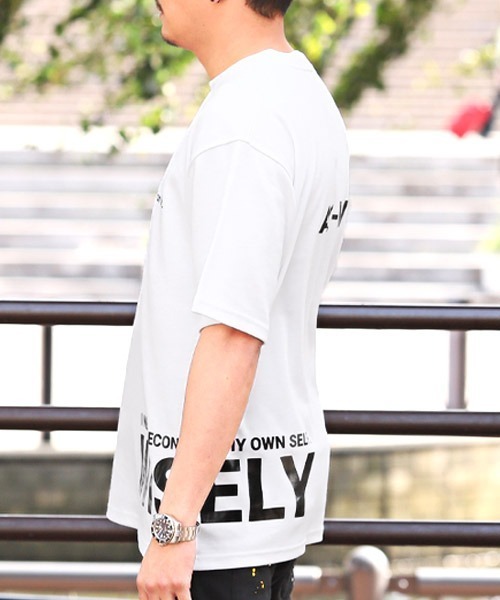LUXSTYLE(ラグスタイル)の「ポンチ光沢ロゴプリント半袖ビッグTシャツ(Tシャツ/カットソー・メンズ・ブラック×ブラック/ホワイト/ブラック×ホワイト・M/L)」の7枚目の写真