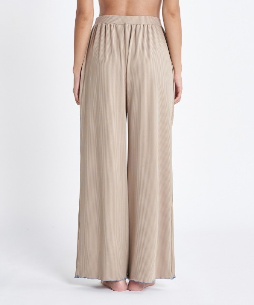 ROXY(ロキシー)の「LAGOON PANTS/ロキシーラッシュガードボトムス(ラッシュガード・レディース・ベージュ/グリーン/ブラック・SMALL/MEDIUM/LARGE)」の5枚目の写真