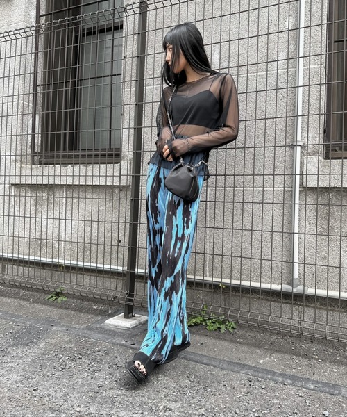 LVEU.（ラブユ.）の「【LVEU.】タイダイ柄プリーツパンツ / ボトムス パンツ プリーツ タイダイ マーブル ワイド ルーズ リラックス アーバン ブラック カーキ ブルー（その他パンツ・レディース・カーキ/ブルー/ブラック/ブラック×ライム/グレー/オリーブ・FREE）」の12枚目の写真