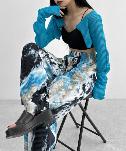 LVEU.（ラブユ.）の「【LVEU.】タイダイ柄プリーツパンツ / ボトムス パンツ プリーツ タイダイ マーブル ワイド ルーズ リラックス アーバン ブラック カーキ ブルー（その他パンツ・レディース・カーキ/ブルー/ブラック/ブラック×ライム/グレー/オリーブ・FREE）」の7枚目の写真