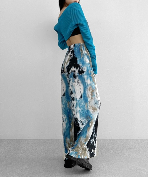 LVEU.（ラブユ.）の「【LVEU.】タイダイ柄プリーツパンツ / ボトムス パンツ プリーツ タイダイ マーブル ワイド ルーズ リラックス アーバン ブラック カーキ ブルー（その他パンツ・レディース・カーキ/ブルー/ブラック/ブラック×ライム/グレー/オリーブ・FREE）」の13枚目の写真