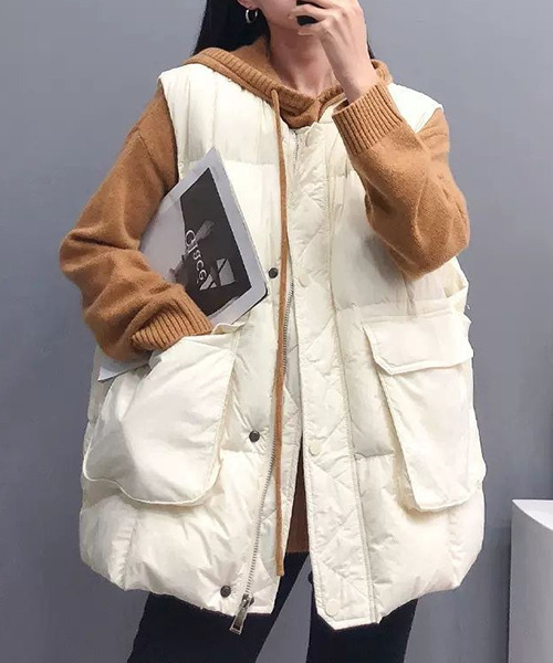 c.u.l（シーユーエル）の「ユニセックス ビックポケット中綿ダウンベスト culw515（ダウンベスト・レディース・ベージュ/アイボリー/ブラック・M/L/XL）」の4枚目の写真