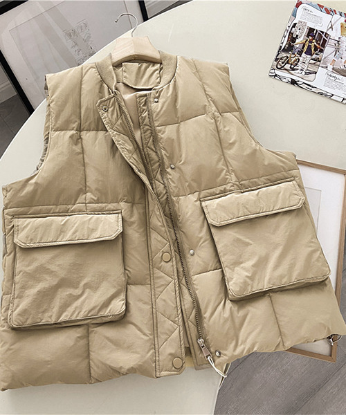 c.u.l（シーユーエル）の「ユニセックス ビックポケット中綿ダウンベスト culw515（ダウンベスト・レディース・ベージュ/アイボリー/ブラック・M/L/XL）」の13枚目の写真