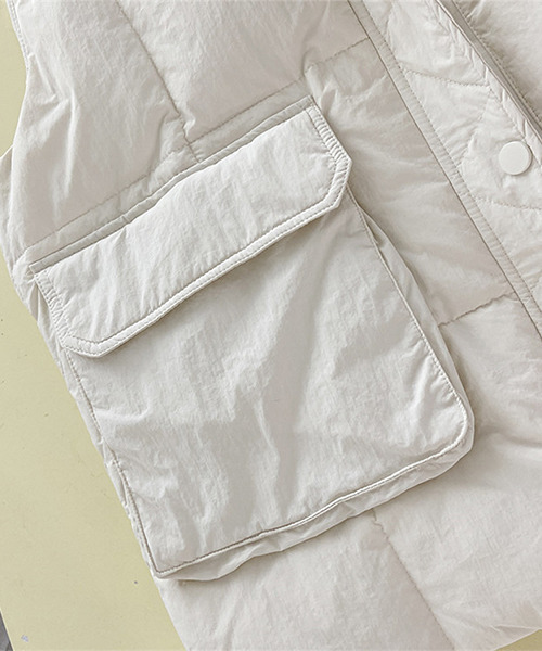 c.u.l（シーユーエル）の「ユニセックス ビックポケット中綿ダウンベスト culw515（ダウンベスト・レディース・ベージュ/アイボリー/ブラック・M/L/XL）」の17枚目の写真