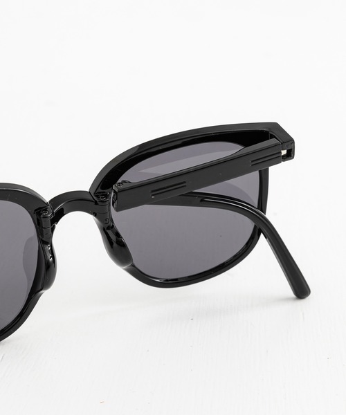 Rocky Monroe(ロッキーモンロー)の「ウェリントン型UVカット折りたたみサングラス(サングラス・メンズ・ピンク/ブルー/ブラック/カーキ・FREE)」の7枚目の写真