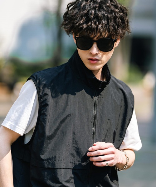 Rocky Monroe(ロッキーモンロー)の「ウェリントン型UVカット折りたたみサングラス(サングラス・メンズ・ピンク/ブルー/ブラック/カーキ・FREE)」の14枚目の写真