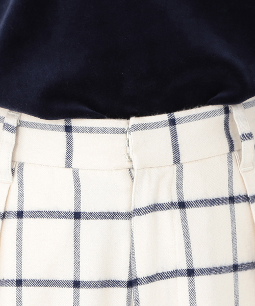 CAROLINA GLASER（カロリナ グレイサー）の「CAROLINA GLASER / チェックパンツ（その他パンツ・レディース・ホワイト/グレー・ONE SIZE）」の3枚目の写真