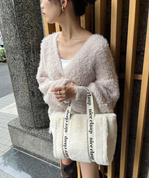 one after another NICE CLAUP（ワンアフターアナザーナイスクラップ）の「ロゴテープフェイクファーミニトートバッグ（トートバッグ・レディース・モカ/アイボリー/ピンク・FREE）」の5枚目の写真