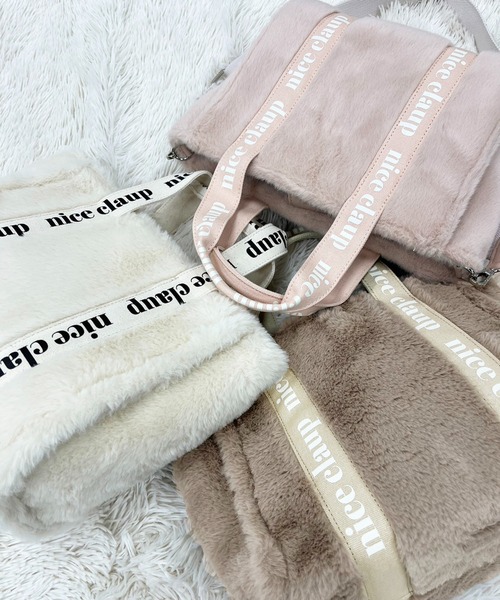 one after another NICE CLAUP（ワンアフターアナザーナイスクラップ）の「ロゴテープフェイクファーミニトートバッグ（トートバッグ・レディース・モカ/アイボリー/ピンク・FREE）」の16枚目の写真