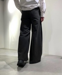 SHINYAKOZUKA（シンヤコヅカ）の「SHINYA KOZUKA /シンヤ コヅカ