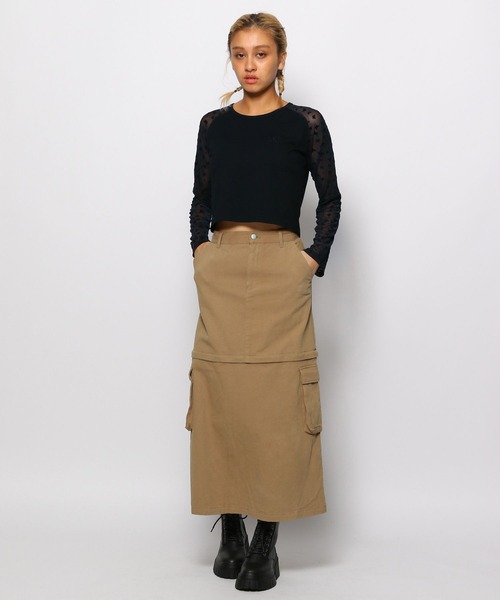 FOREVER 21（フォーエバー トゥエンティーワン）の「【2023AW】袖チュールラグランT（Tシャツ/カットソー・レディース・ブラック/レッド・FREE）」の6枚目の写真