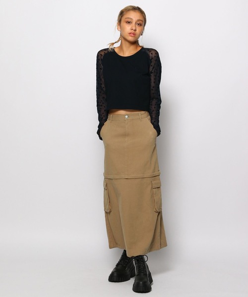 FOREVER 21（フォーエバー トゥエンティーワン）の「【2023AW】袖チュールラグランT（Tシャツ/カットソー・レディース・ブラック/レッド・FREE）」の8枚目の写真