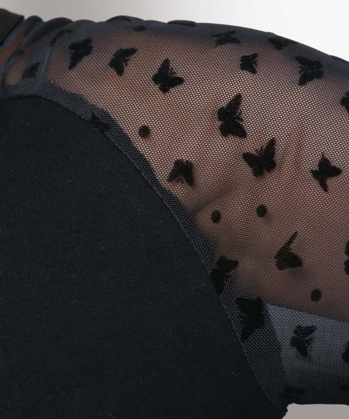 FOREVER 21（フォーエバー トゥエンティーワン）の「【2023AW】袖チュールラグランT（Tシャツ/カットソー・レディース・ブラック/レッド・FREE）」の17枚目の写真