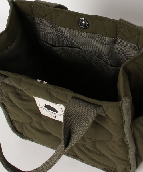 SCANDINAVIAN FOREST（スカンジナビアン・フォレスト）の「SCANDINAVIAN FOREST　ウェーブキルトミニトート（トートバッグ・メンズ・オフホワイト/カーキ/ブラック/カーキ系/ブラック系/グレイッシュベージュ/グレー/グリーン系その他/ブラック系1・F/FREE）」の22枚目の写真