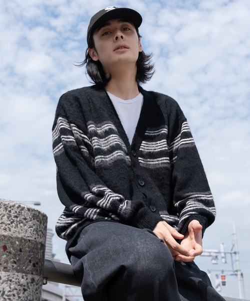 kutir(クティール)の「モヘアライクボーダーニットカーディガン(カーディガン/ボレロ・メンズ・ブラック/レッド・MEDIUM/LARGE)」の3枚目の写真