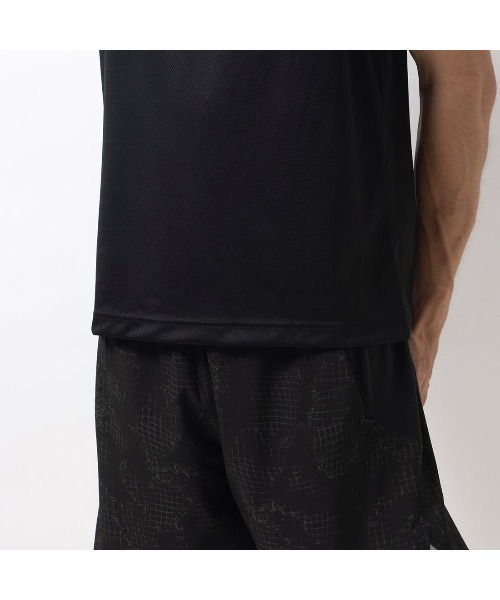 Reebok(リーボック)の「バスケットボール メッシュ タンク / BB ID MESH TANK(タンクトップ・メンズ・ブラック・X-LARGE/LARGE/XX-LARGE/SMALL/X-SMALL/MEDIUM)」の4枚目の写真