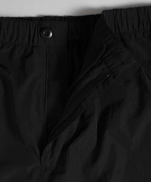 MUHET(ミュエータ)の「ナイロンパンツ(その他パンツ・レディース・カーキ/ブラック・X-LARGE/MEDIUM/SMALL)」の14枚目の写真