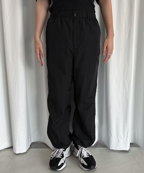MUHET(ミュエータ)の「ナイロンパンツ(その他パンツ・レディース・カーキ/ブラック・X-LARGE/MEDIUM/SMALL)」の9枚目の写真