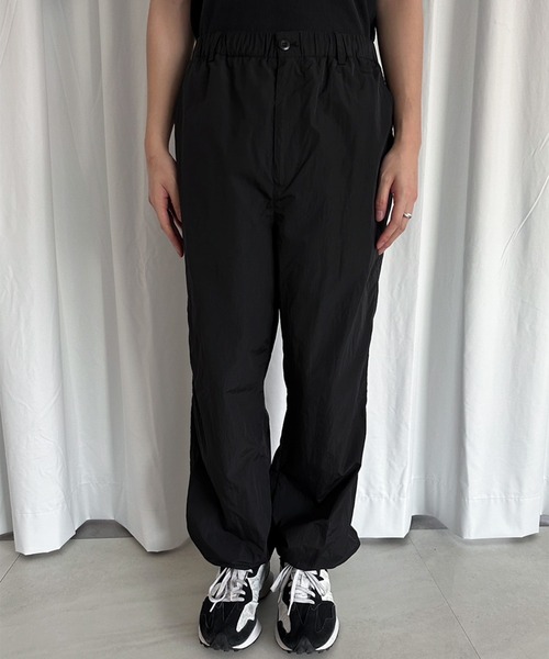MUHET(ミュエータ)の「ナイロンパンツ(その他パンツ・レディース・カーキ/ブラック・X-LARGE/MEDIUM/SMALL)」の11枚目の写真