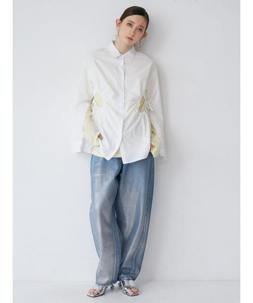 MURUA（ムルーア）の「メタリックコクーンデニム（デニムパンツ・レディース・アイボリー/ブルー・2/1）」の9枚目の写真