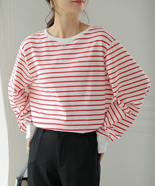 COCOMOMO(ココモモ)の「ボーダーカットソー オーバーサイズ スリット入り ボリューム袖 長袖トップス(Tシャツ/カットソー・レディース・ブラック/ブルー/レッド/グリーン・S/M/L)」の10枚目の写真