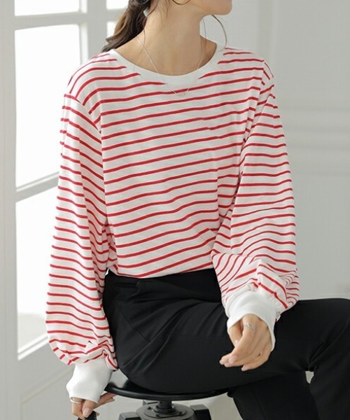 COCOMOMO(ココモモ)の「ボーダーカットソー オーバーサイズ スリット入り ボリューム袖 長袖トップス(Tシャツ/カットソー・レディース・ブラック/ブルー/レッド/グリーン・S/M/L)」の13枚目の写真
