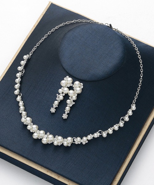 Lace Ladies(レースレディース)の「【2点セット】パール × ビジュー パーティー チェーン ネックレス ピアス(ネックレス・レディース・シルバー・FREE)」の2枚目の写真