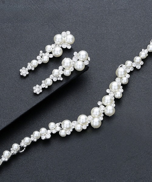 Lace Ladies(レースレディース)の「【2点セット】パール × ビジュー パーティー チェーン ネックレス ピアス(ネックレス・レディース・シルバー・FREE)」の5枚目の写真