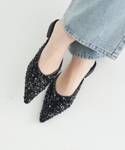 Aunt Marie's(アントマリーズ)の「ポインテッドスパンコールミュール【S,M,Lサイズ展開】(サンダル・レディース・ブラック/シルバー・L/M/S)」の6枚目の写真