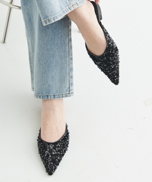 ポインテッドフラワースパンコールミュール ホワイト LL Aunt Marie's（アントマリーズ）の「ポインテッドスパンコール