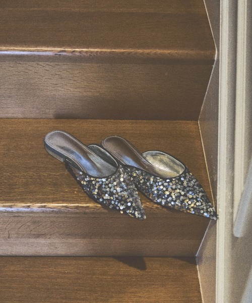 Aunt Marie's(アントマリーズ)の「ポインテッドスパンコールミュール【S,M,Lサイズ展開】(サンダル・レディース・ブラック/シルバー・L/M/S)」の19枚目の写真